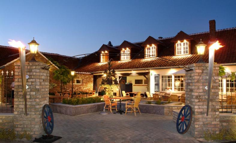 Hotel Restaurant D'Hofstee Zuienkerke Exterior photo